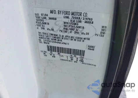 2004 Ford F150 из США, поврежденный, VIN 1FTPX12594NC49611